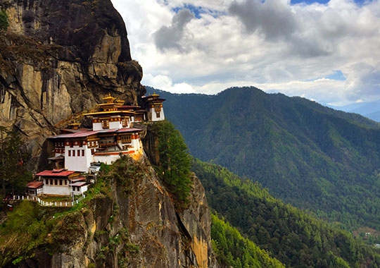 BHUTAN JD005, 9 DAYS / 8 NIGHTS